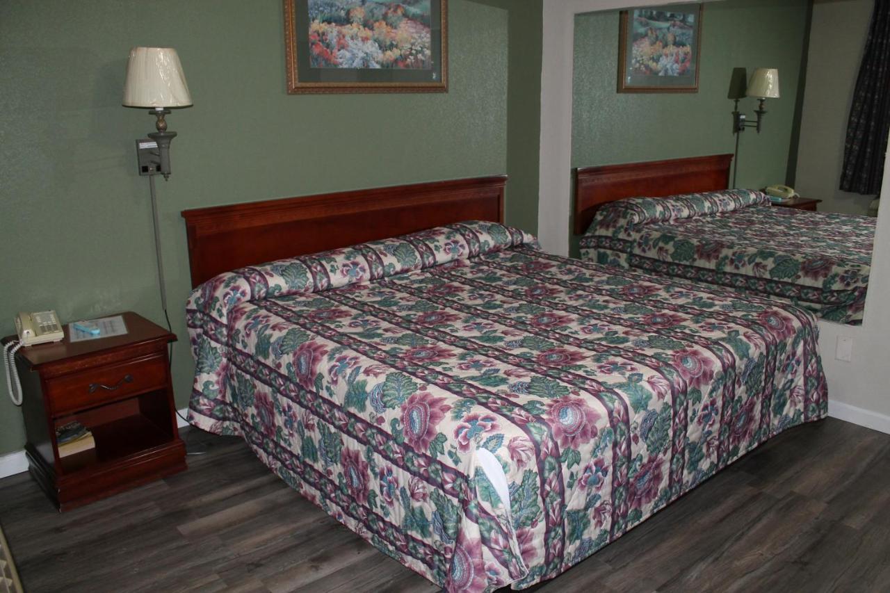 American Motor Inn - רוק איילנד מראה חיצוני תמונה