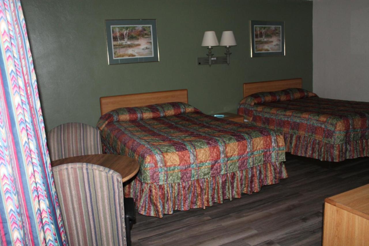 American Motor Inn - רוק איילנד מראה חיצוני תמונה